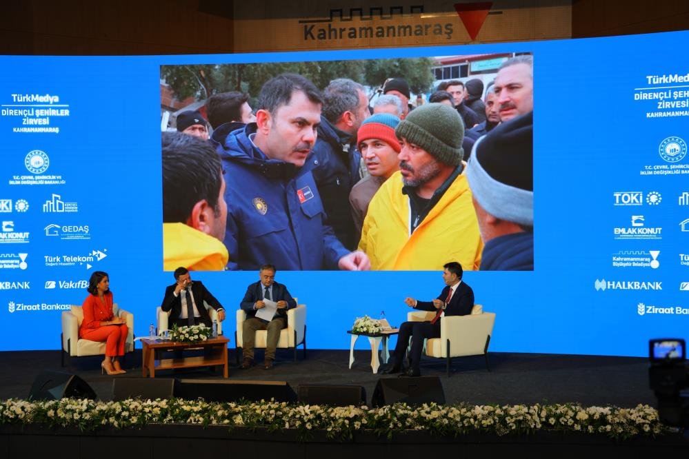 Bakan Kurum'dan 'devlet yoktu' provokasyonuna net cevap: Madem devlet yoktu da saatte 23 konutu kim yaptı?