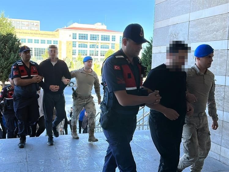 Belediyeden maaş aldılar, Özkan Yalım'ın işletmelerinde çalıştılar! Soruşturmada 9 kişi tutuklandı