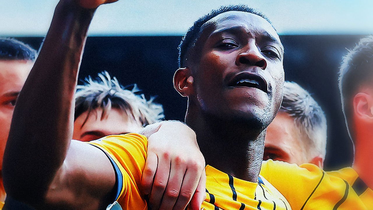 Danny Welbeck'ten 2 yıllık imza