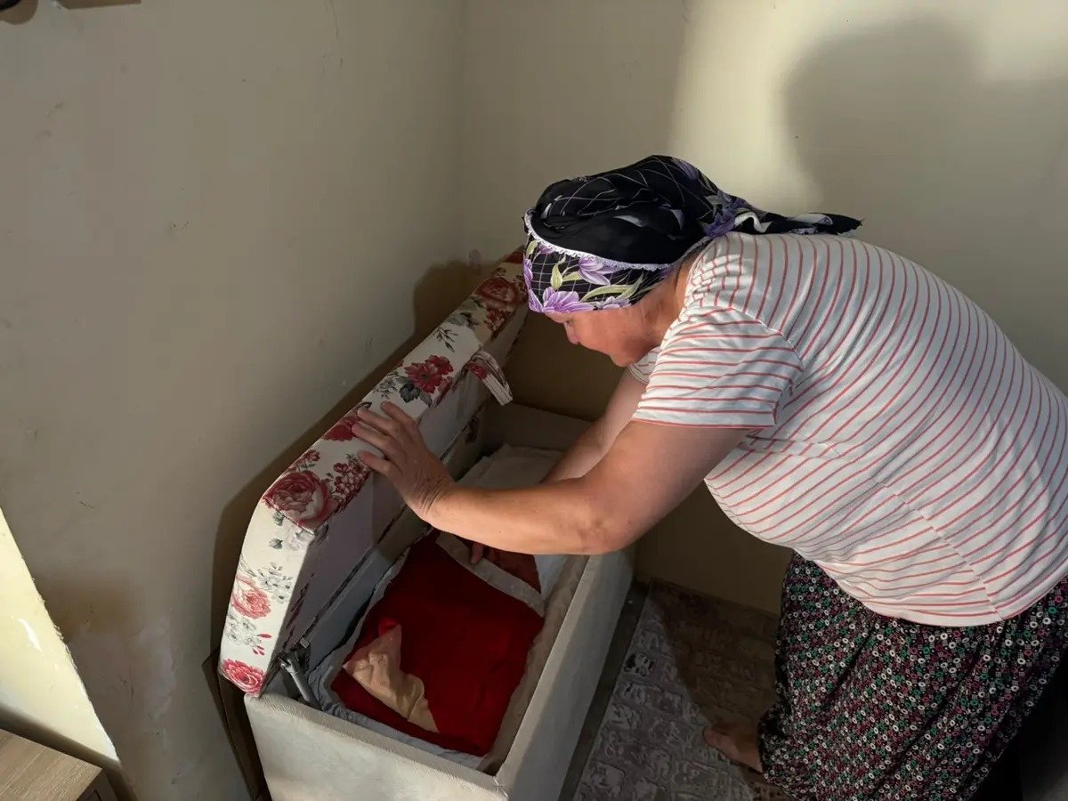 Kıbrıs Barış Harekâtı’nın izlerini taşıyan Türk bayrağının yaraları sarılacak