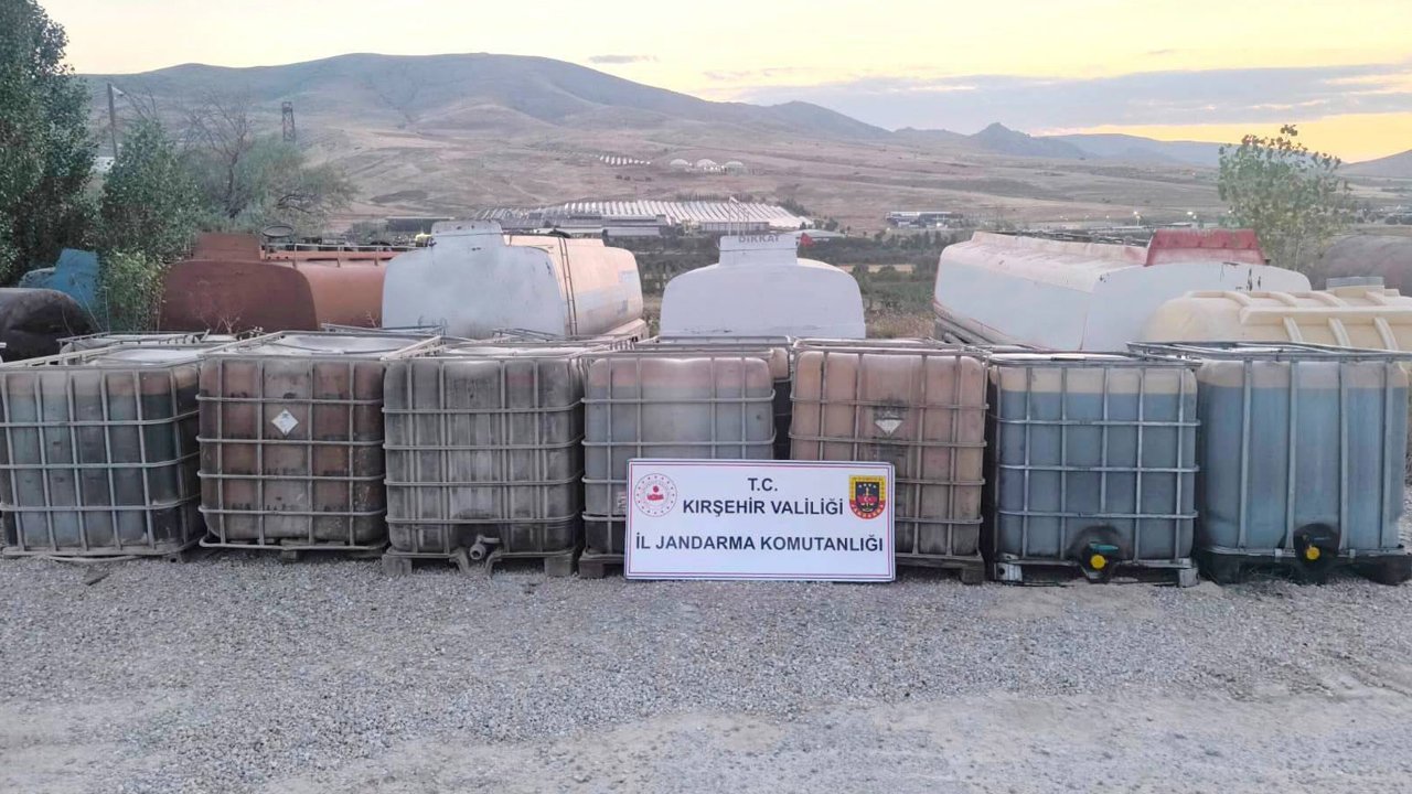 Kırşehir'de iş yerinde 29 bin litre kaçak akaryakıt ele geçirildi