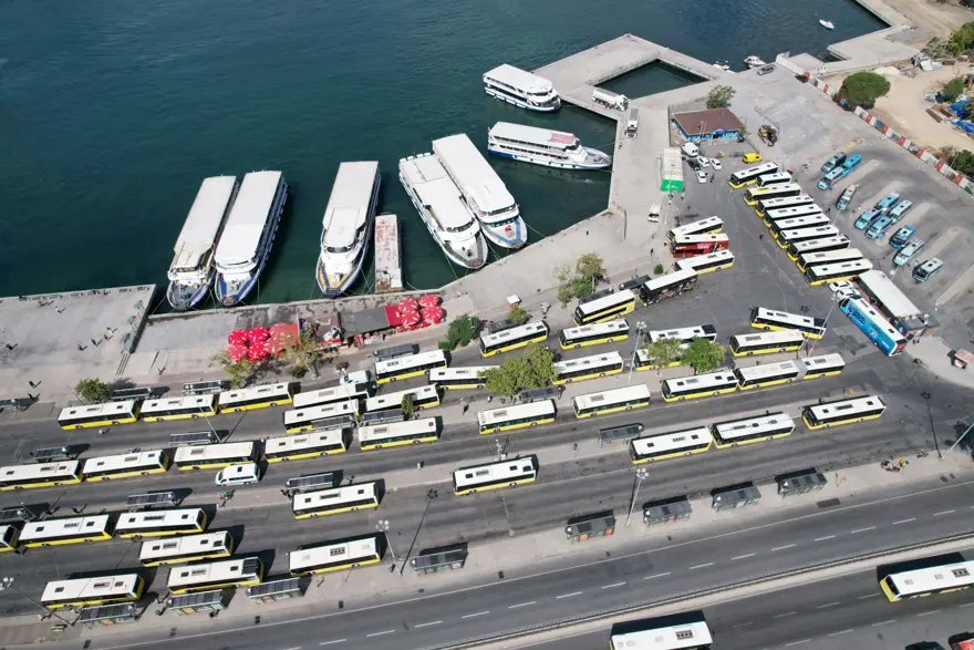 UKOMEden milyonlarca İstanbulluyu etkileyecek karar çıktı! Kadıköyde ulaşım sil baştan: Çok sayıda hattın güzergahı değişiyor
