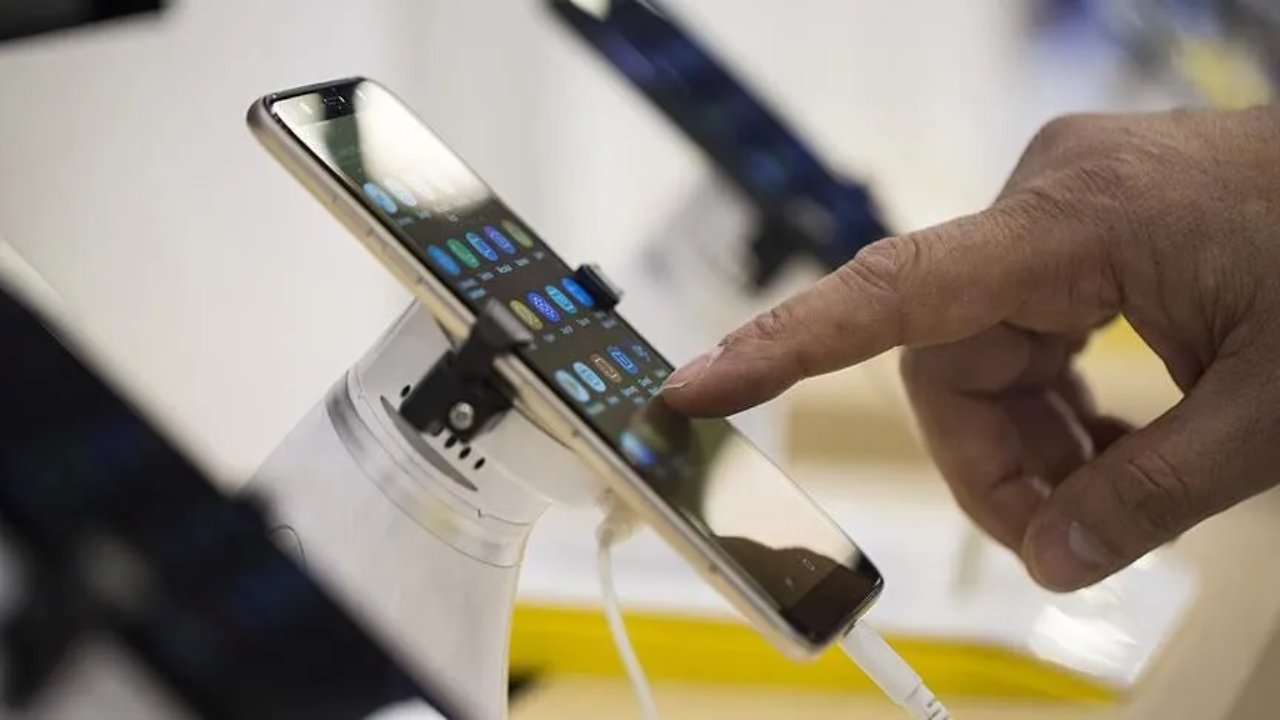 Cep telefonlarına zam yolda! Akıllı cihazlarda yeni dönem: 250 dolarlık eşik getirildi