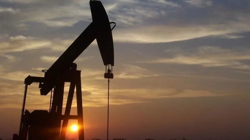 Dünyaca ünlü bankadan yeni tahmin! Petrol yıl sonunda 70 doların altına gerileyecek
