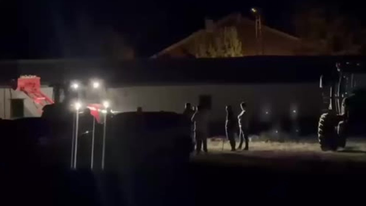 İran'dan geldi, adım adım takip edildi! Soğan yüklü tırdan uyuşturucu çıktı