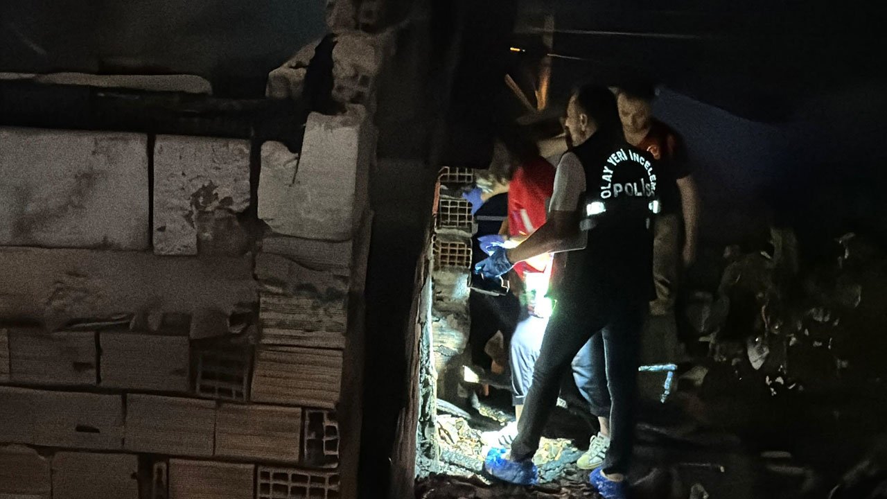 İzmir'de yangın felaketi! 4 yaşındaki çocuk anneannesi ile birlikte can verdi