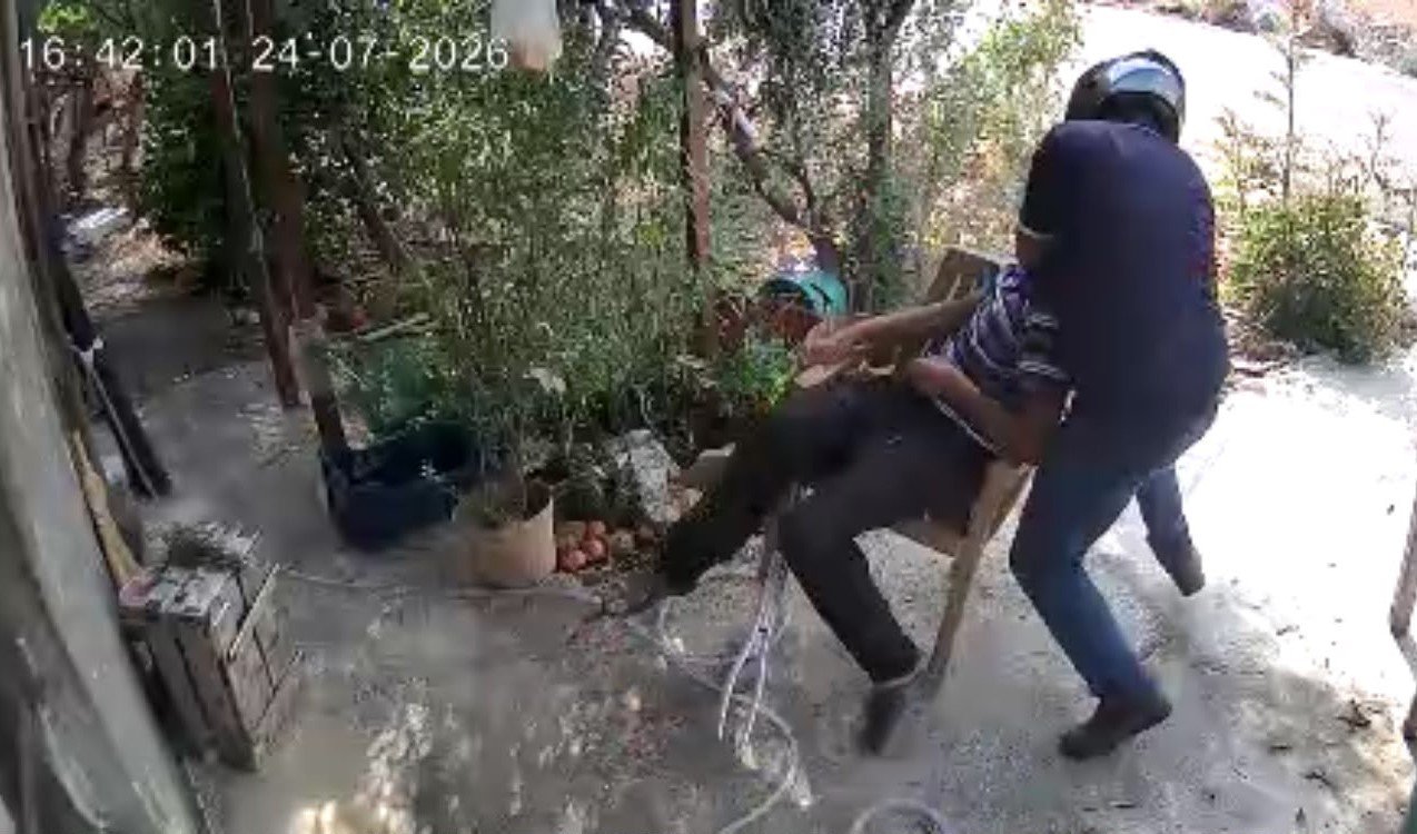 Mersin’deki kan donduran dehşetten kahreden haber! Boynunu kırmaya çalışıp, dakikalarca tekmelemişti