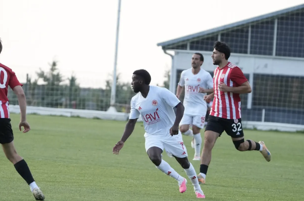 Pendikspor-Batman Petrolspor maçı şifresiz canlı yayın hangi kanalda, saat kaçta? TFF 1. Lig karşılaşması bu akşam!