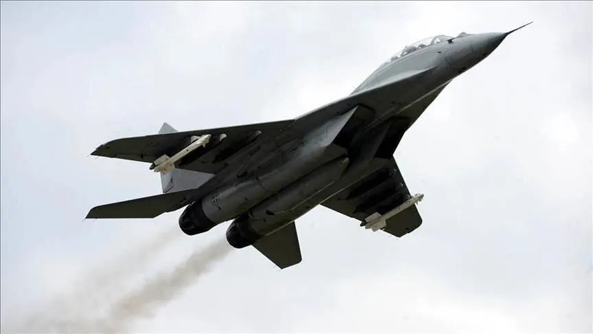 Ukrayna'ya ait MiG-29 savaş uçağı düştü!