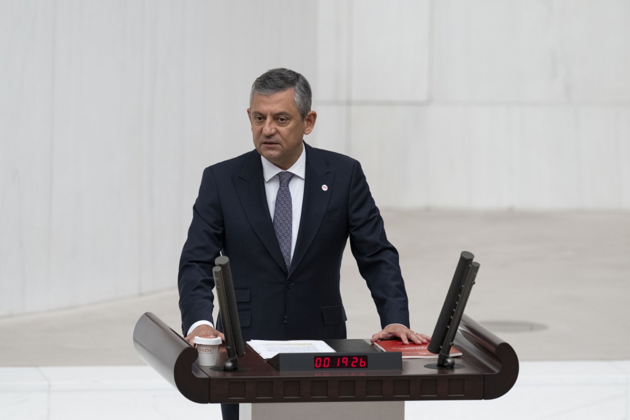 YENİ Partiden çerçeve yasa kararı! Özgür Özel duyurdu