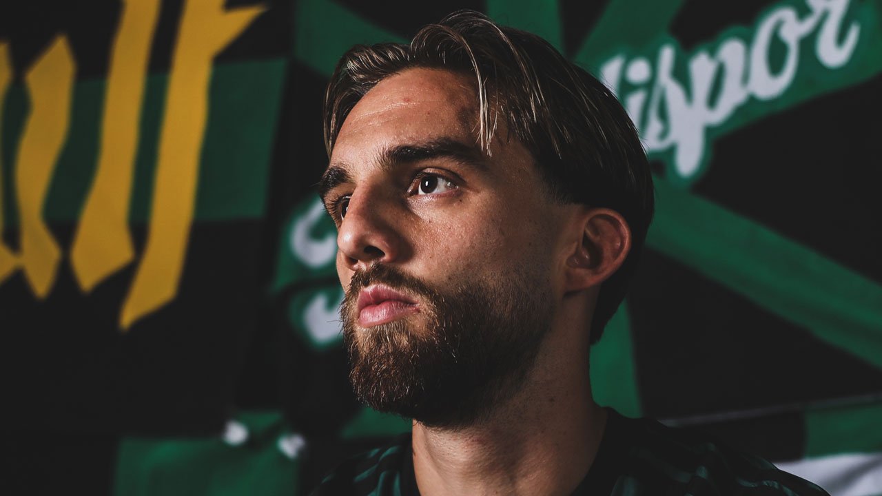 Berkan Kutlu'dan 1+1 yıllık imza