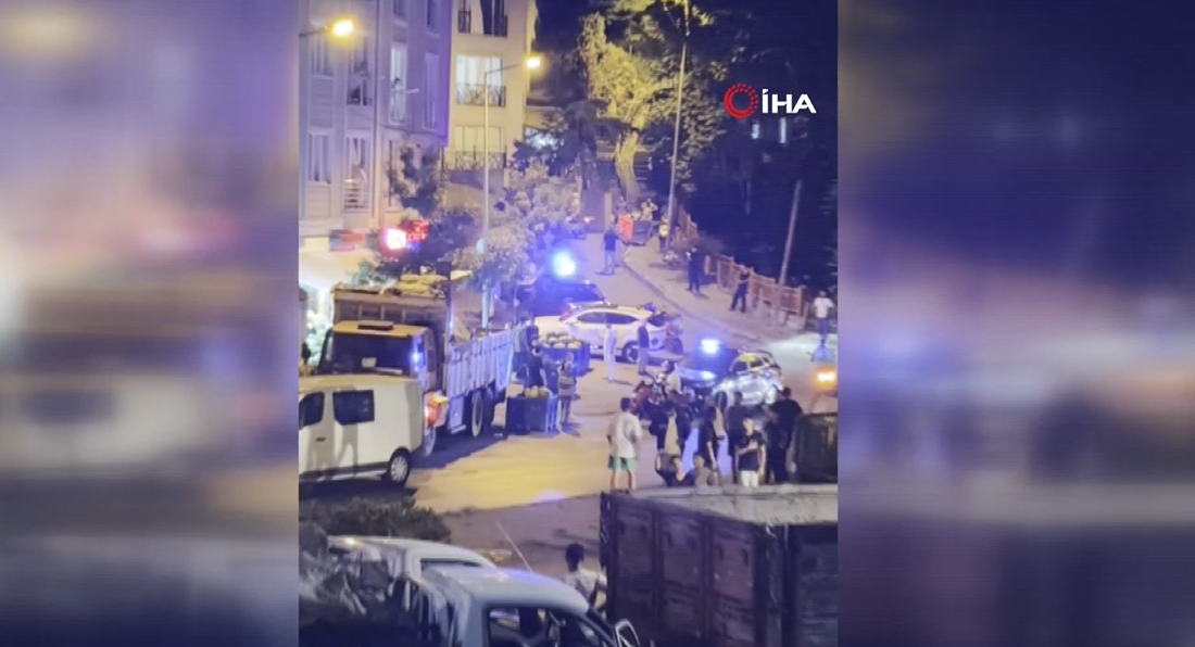 Biri burun kırdı, biri bıçakladı! Kağıthane’de çöp kavgasında dehşet üstüne dehşet!