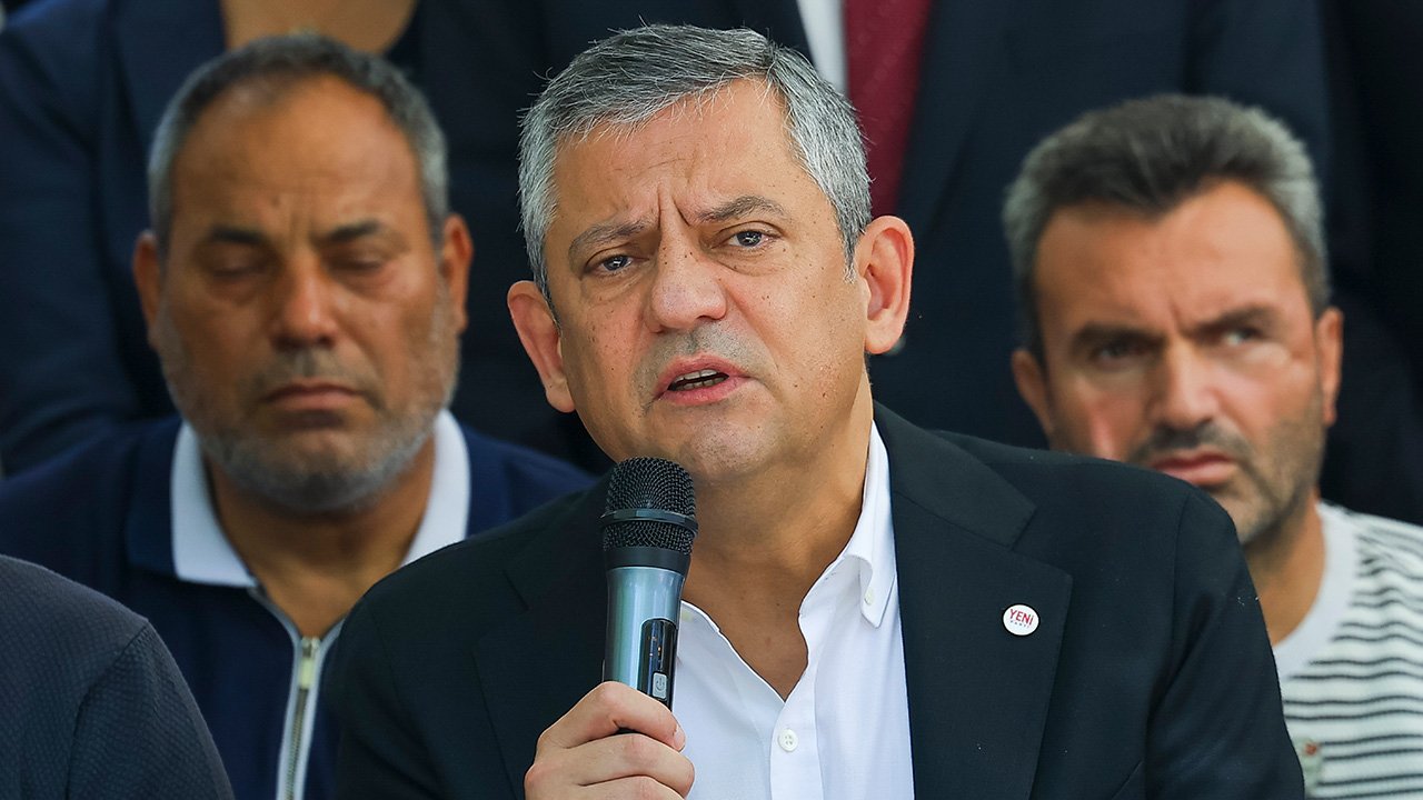 'Çerçeve yasa'da bölünen Yeni Parti'den Özgür Özel için ortak açıklama