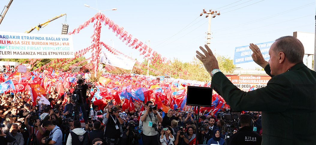 Diyarbakırlı gençlerden Erdoğan'a Kürtçe teşekkür: Barış hayırlı, kardeşlik daim olsun