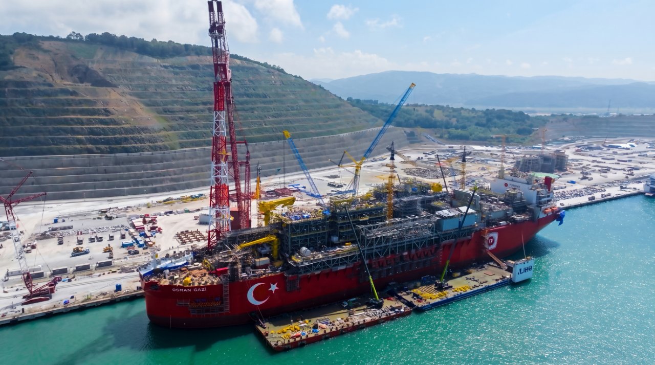Karadeniz'de nefes kesen operasyon! 8 milyon hanenin gazı buradan gelecek