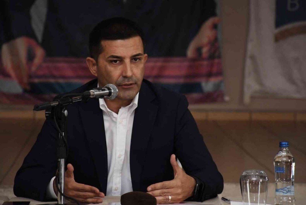 Görevden alınan Kuşadası Belediye Başkanı Ömer Günel