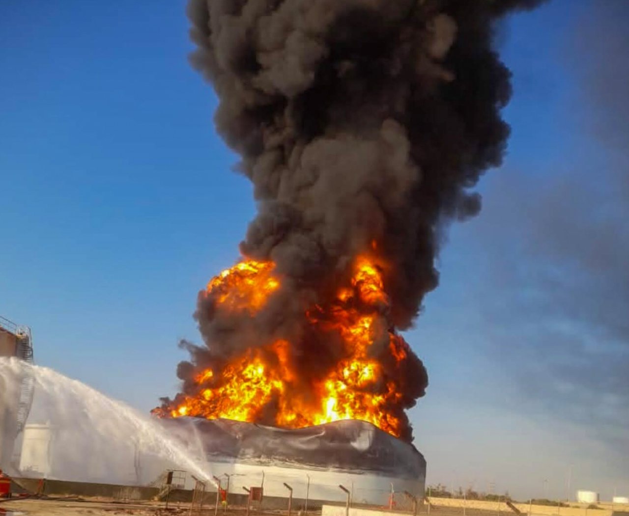 Libyada yüksek tansiyon! Krizler peş peşe geldi: Suikast, dronlu saldırı ve istifa sonrası alarma geçtiler