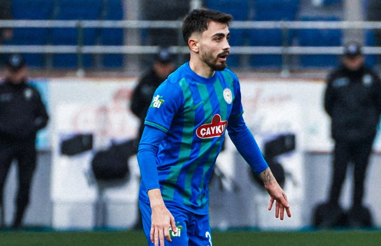 Milli futbolcu, geçtiğimiz sezon Karadeniz ekibiyle çıktığı 32 maçta 2 gol ve 1 asistlik katkı sağladı.