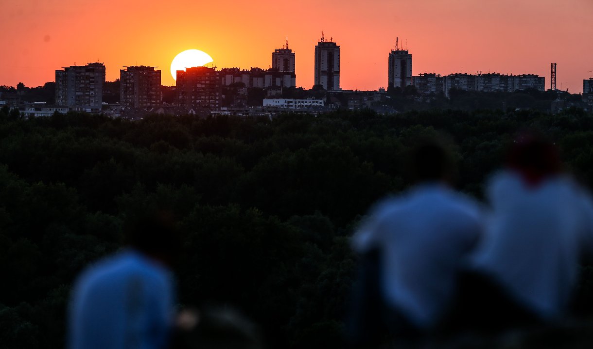 114 yıl sonra ilk kez! Güneş tutulması büyük ilgiyle izlendi 