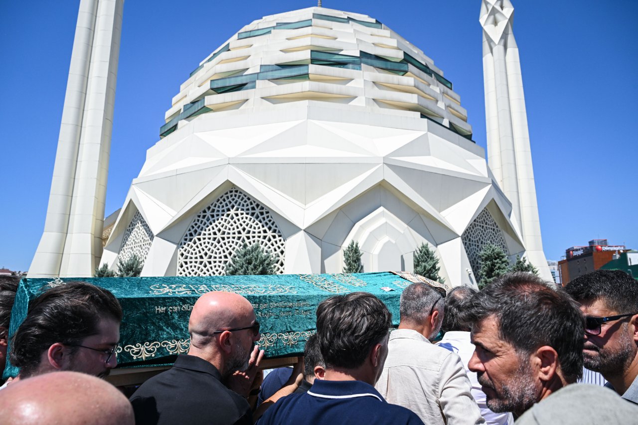 Feriha Avcı'nın cenazesi, İstanbul'daki Marmara Üniversitesi İlahiyat Fakültesi Camisi'nde öğle namazını müteakip kılınacak cenaze namazının ardından Ihlamurkuyu Mezarlığı'nda defnedildi.