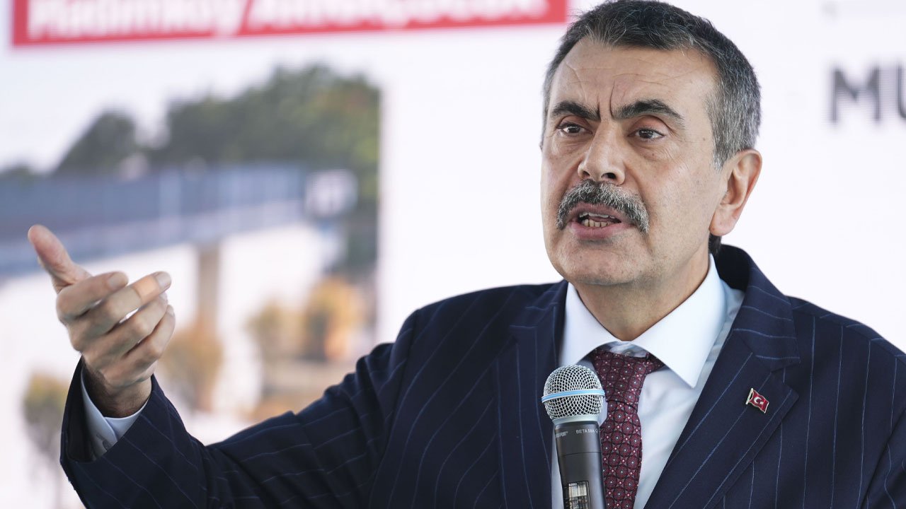 Bakan Tekin: Kim katkı sunmak istiyorsa kapımız açık