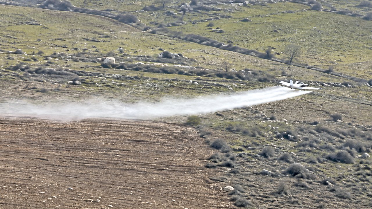 İsrail'den, sınırdaki çiftçilere tehcir baskısı: Suriye’de tarım arazilerine kimyasal saldırı