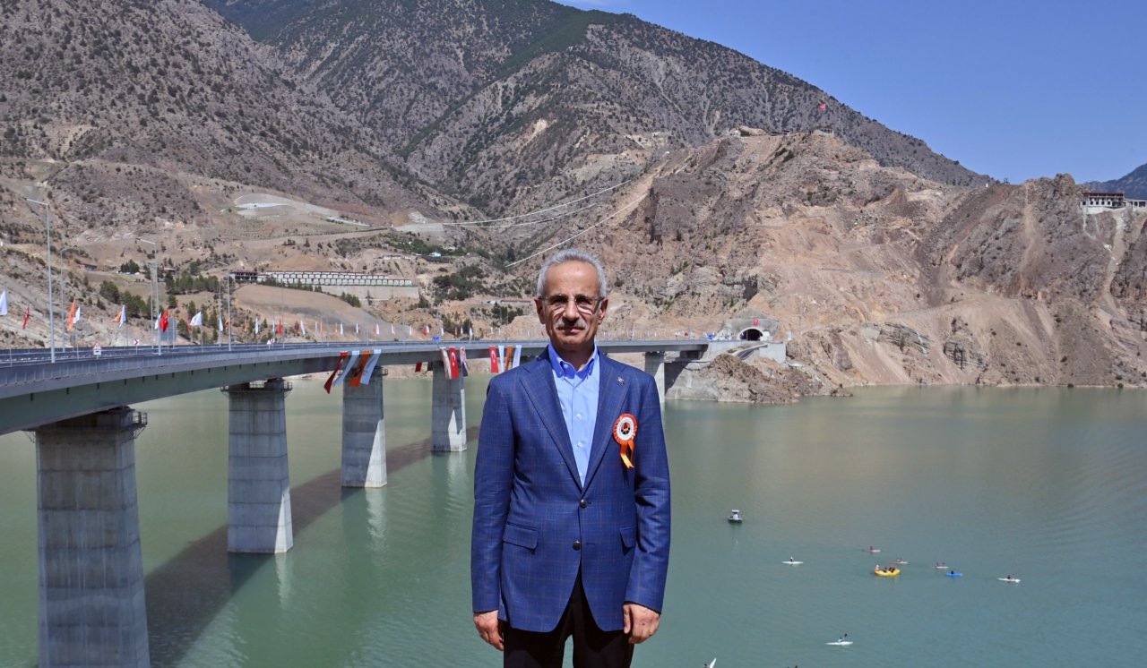 Ulaştırma ve Altyapı Bakanı Abdulkadir Uraloğlu