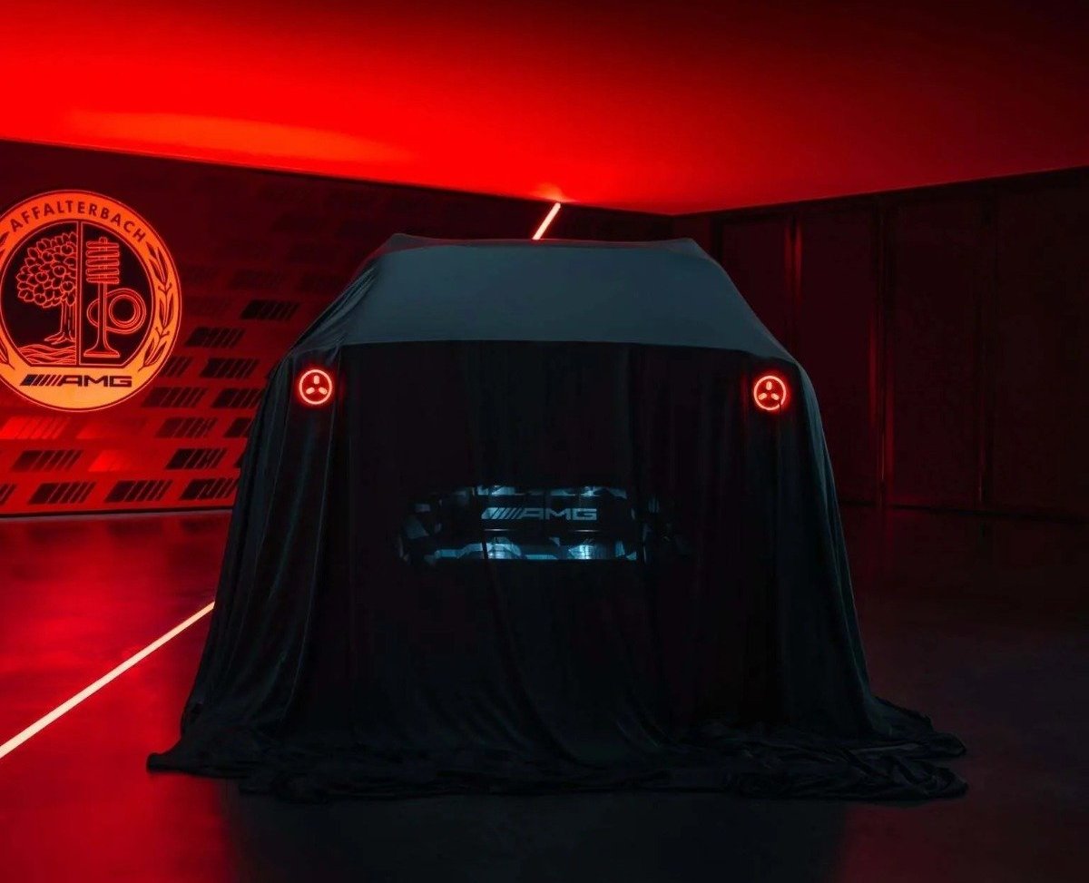 Mercedes-AMGnin yeni elektrikli SUVsinden ilk ipucu! Tam 1.153 beygir