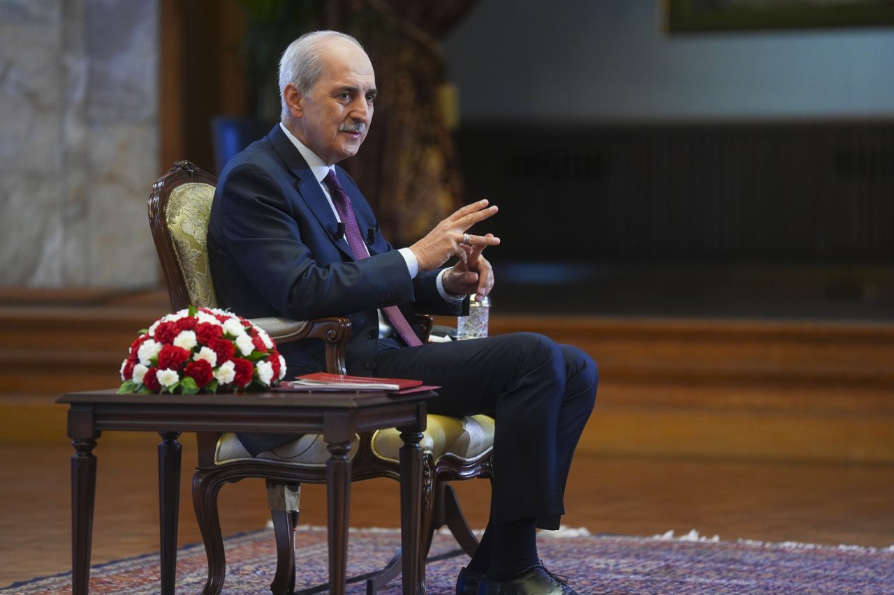 Numan Kurtulmuş'tan 'yeni anayasa' çıkışı: Türkiye'nin boynunun borcu