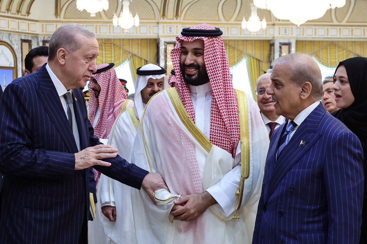 Orta Doğu’da yeni güvenlik ekseni! Türkiye, Suudi Arabistan ve Pakistan güçlerini birleştirdi