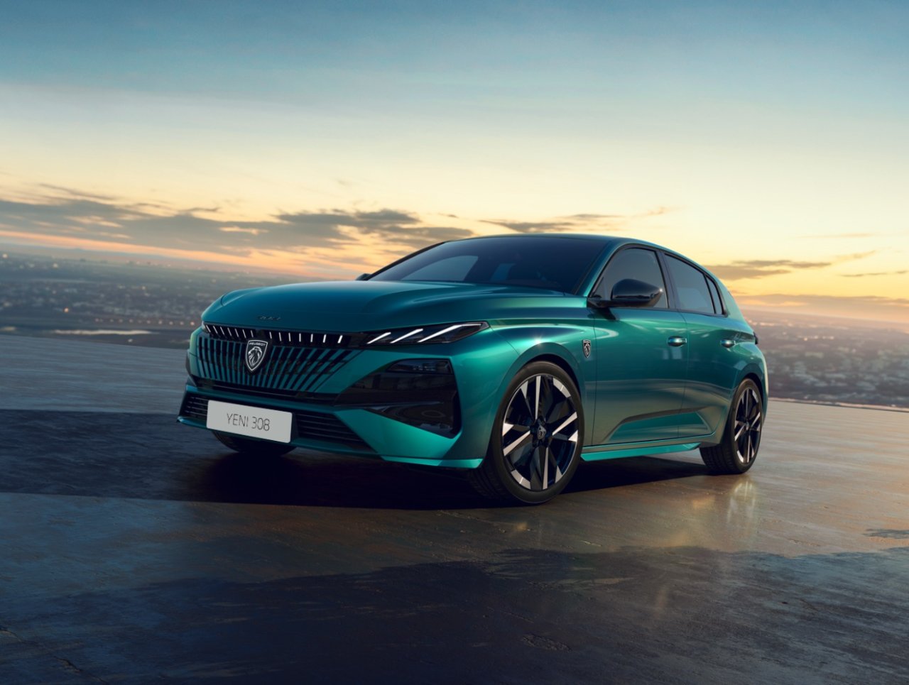 Peugeot 308 baştan aşağı yenilendi! İşte Türkiye fiyatı ve özellikleri