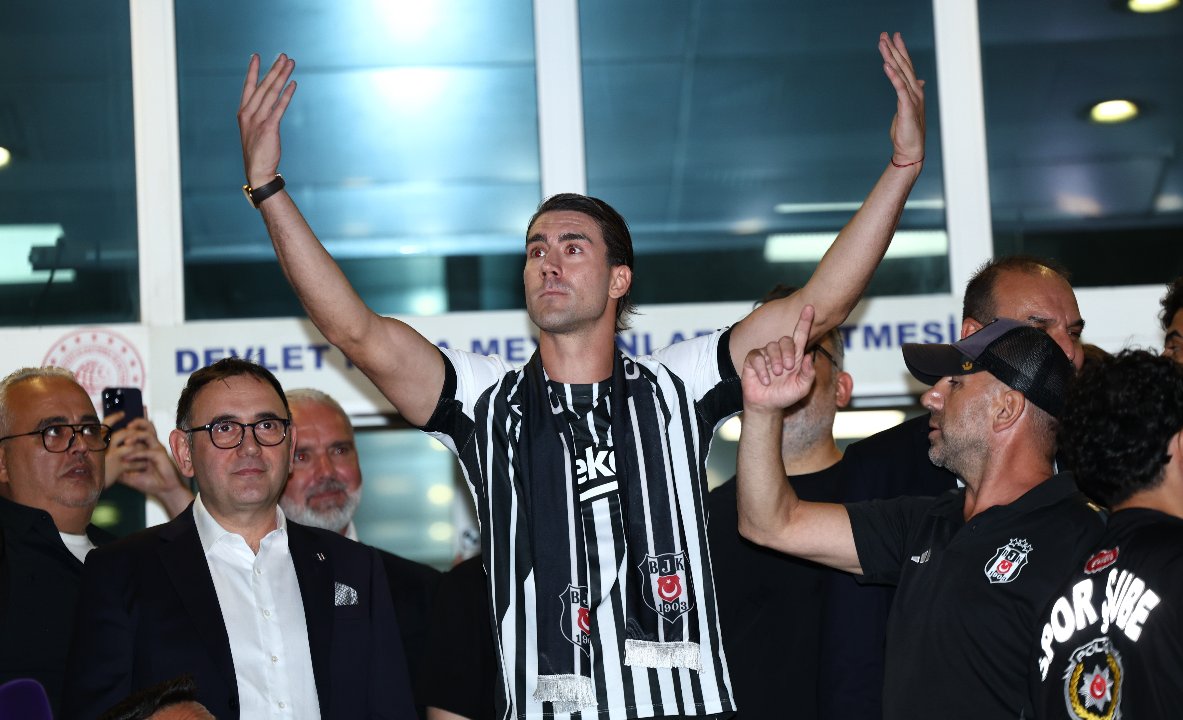 VLAHOVİC İSTANBUL'DA!