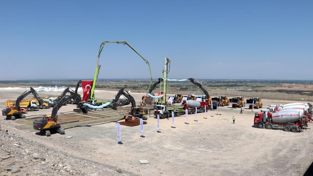 Zengezur Koridoru’nda kapsam büyüyor! Aliyev tek tek açıkladı