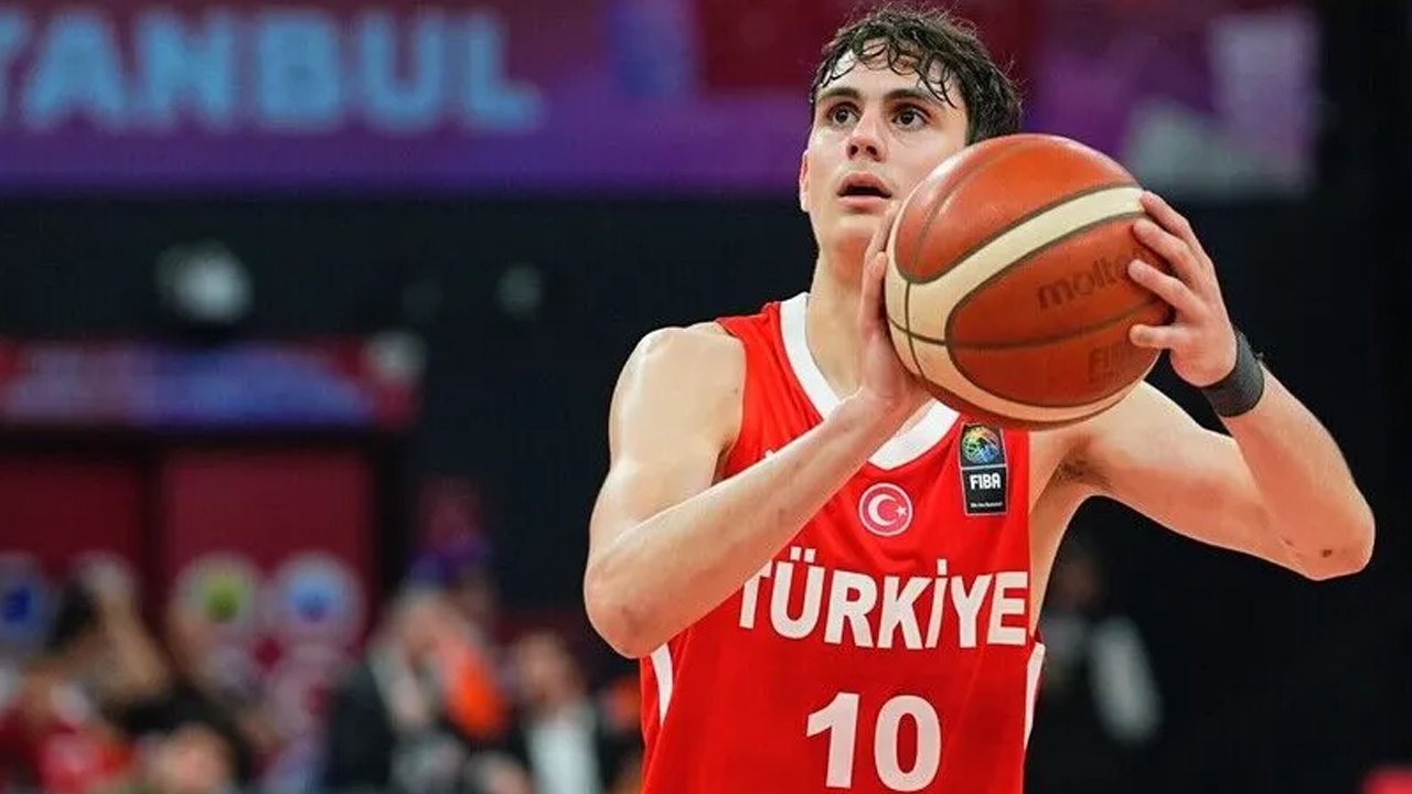 12 Dev Adam'ın Litvanya ve İzlanda maçları kadrosu: Ömer Kutluay ve Darius Karutasu sürprizi