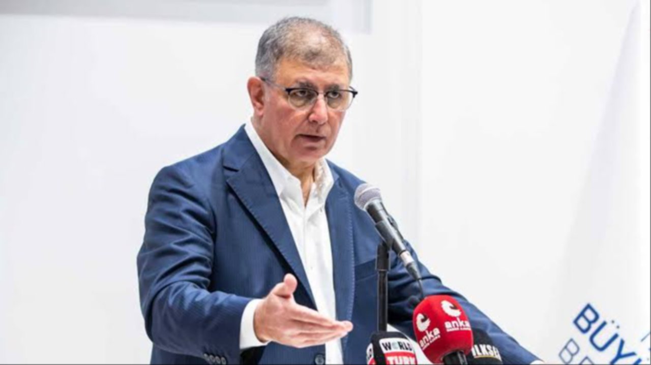 AK Parti'ye katılacağı iddia edilen Cemil Tugay'dan açıklama geldi