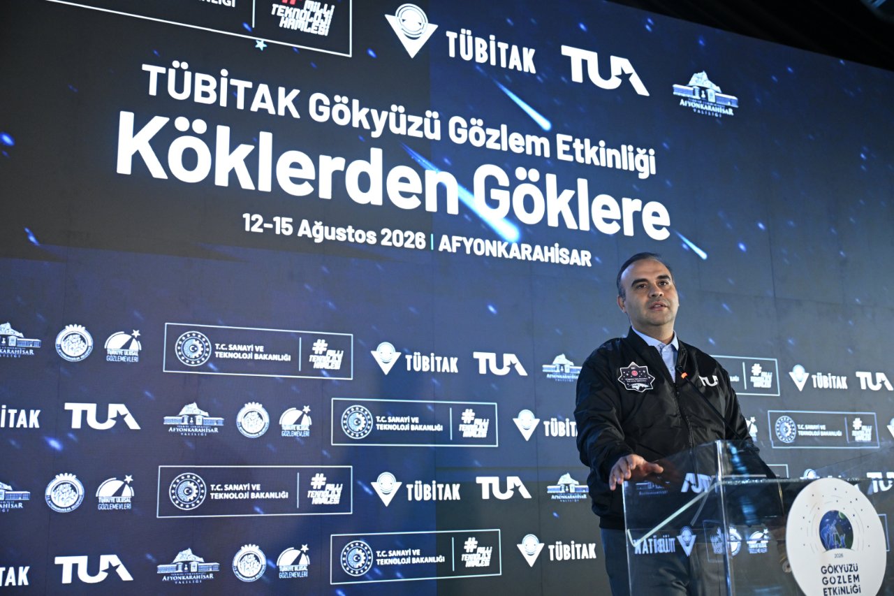 Bakan Kacır açıkladı! Yerli ay aracı 2027'de uzayda