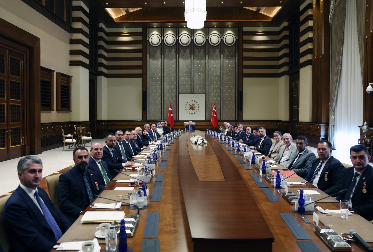 Erdoğan, şehit yakınları ve gazilerle buluştu: Türkiye’yi terör belasından ebediyen kurtaracağız