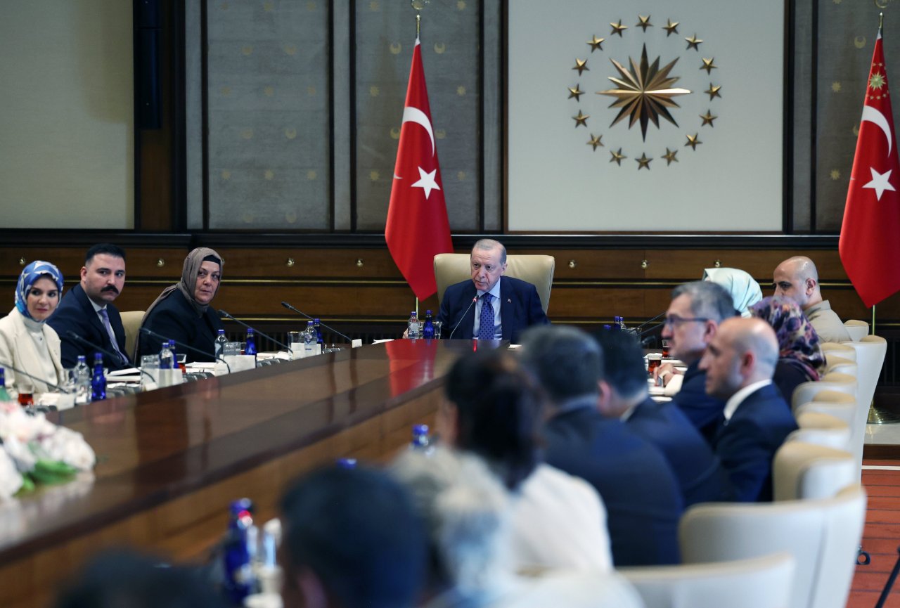 Erdoğan, şehit yakınları ve gazilerle buluştu: Türkiye’yi terör belasından ebediyen kurtaracağız