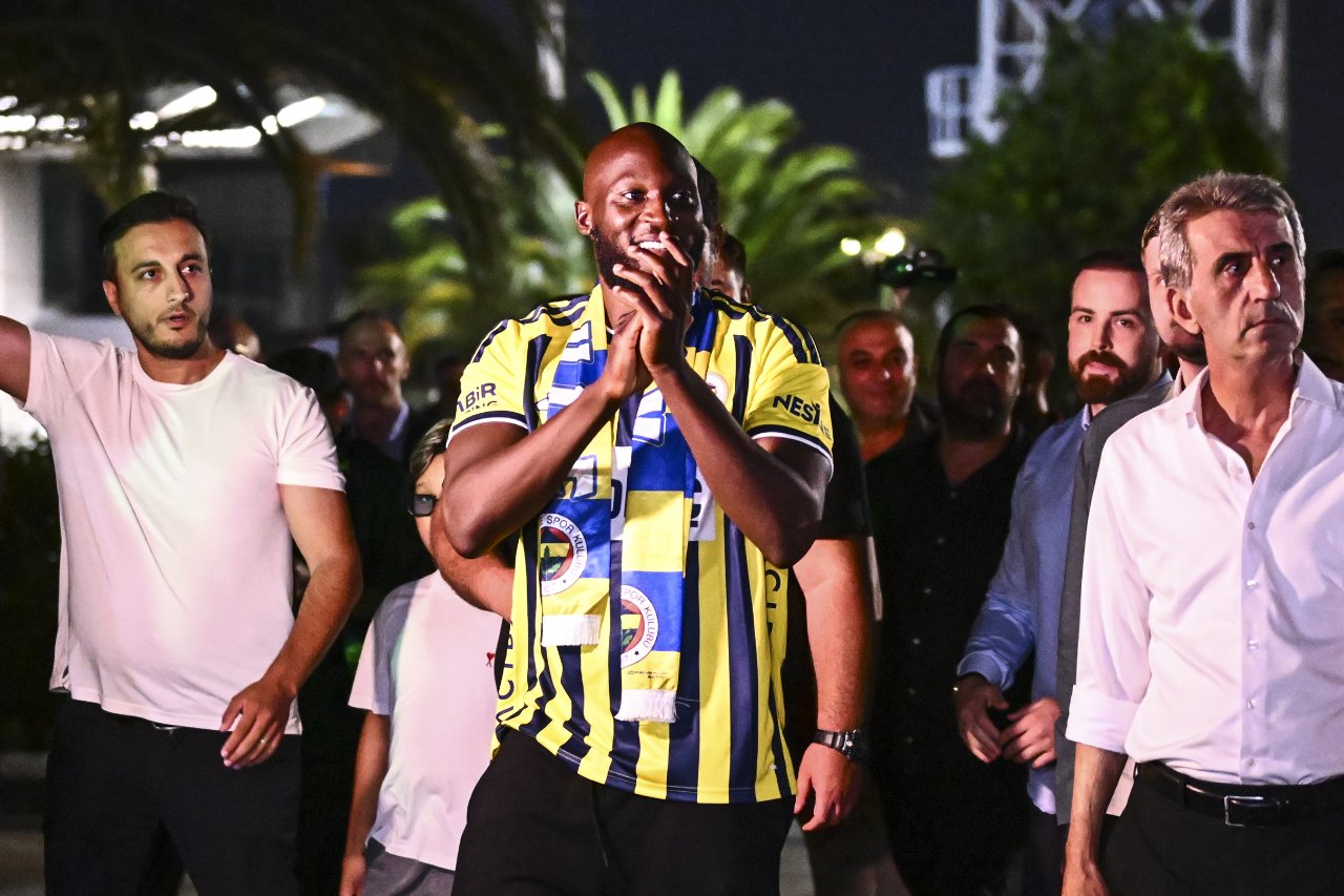 Lukaku Lyon maçında oynayacak mı? Lukakunun Fenerbahçe transferi duyuruldu