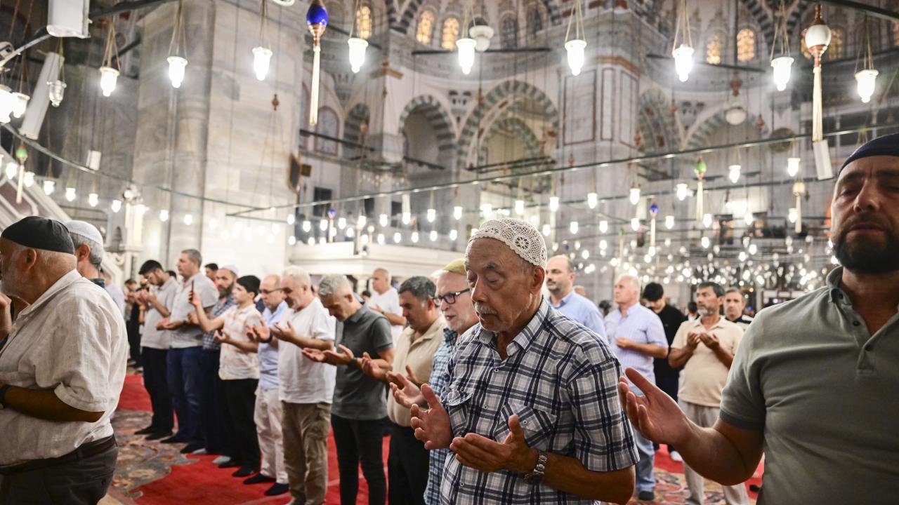 Mevlid Kandili ne zaman 2026? Mevlid kandilinin faziletleri ve yapılacak ibadetler