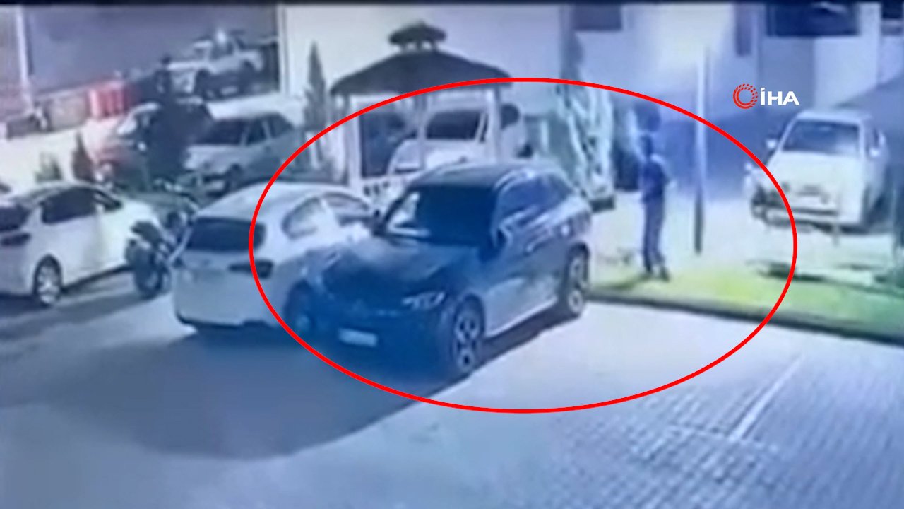 Park halindeki araca çirkin saldırı! Otomobilin camını patlatıp kayıplara karıştılar
