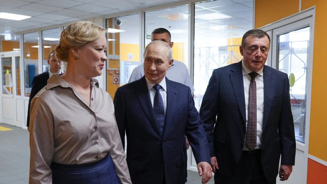 Rusya Devlet Başkanı Putin'in, Kuril Adaları'na ziyaretinden kareler
