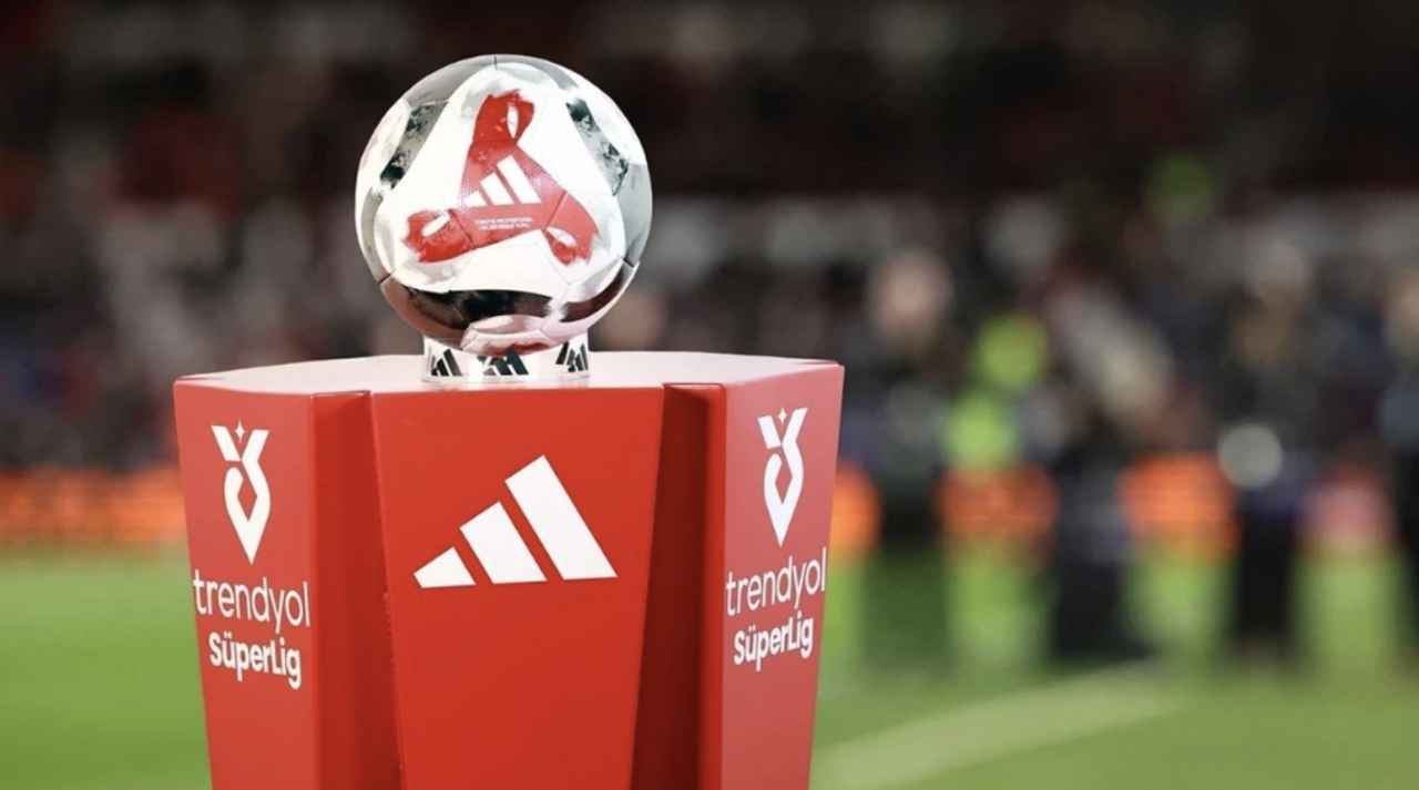 Türkiye transfer sezonu ne zaman bitiyor, Süper Lig ne zaman başlıyor?