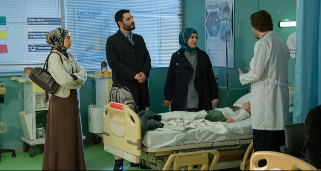 Yapımcısından açıklama geldi! Kızılcık Şerbeti final mi yapacak? 