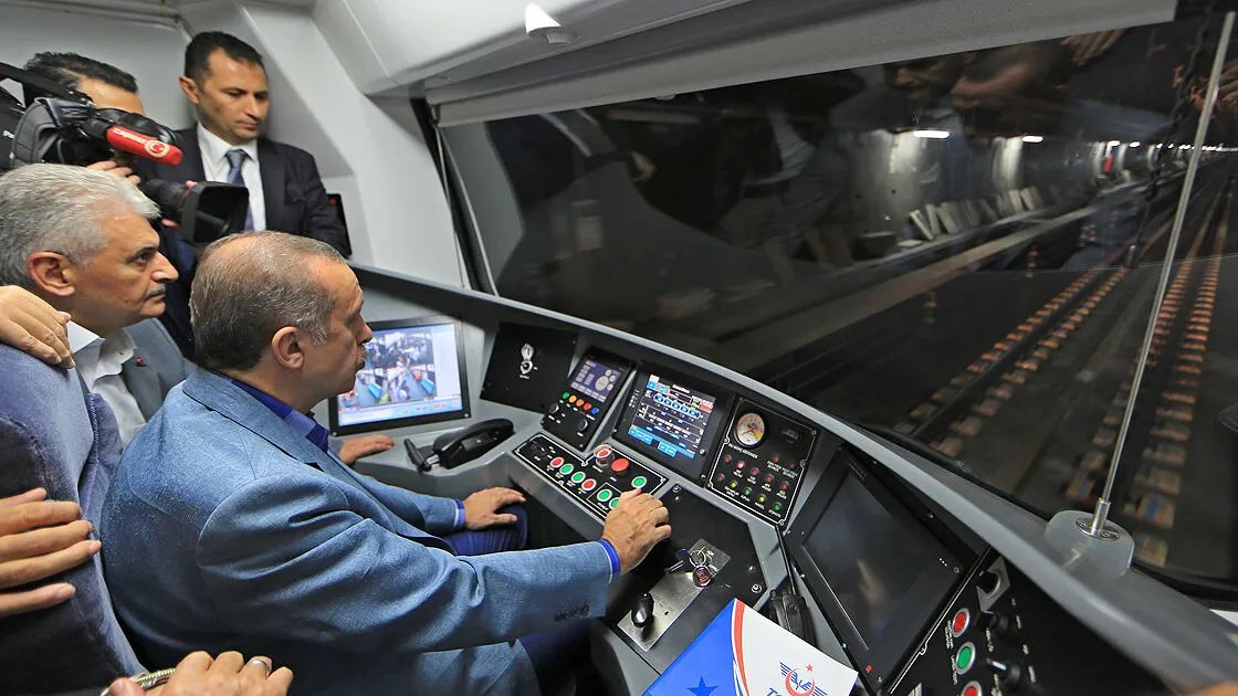 4 başbakan, 2 cumhurbaşkanı, çeyrek asırlık siyasi tarih! AK Parti 25 yaşında