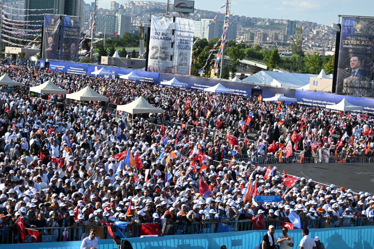 AK Parti'nin çeyrek asrında tarihi mesajlar! Cumhurbaşkanı Erdoğan: Gelecek 50 yılın planı hazır
