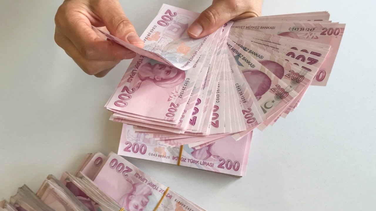 Aynı maaş, farklı muamele! Promosyonda kamu-özel ayrımı