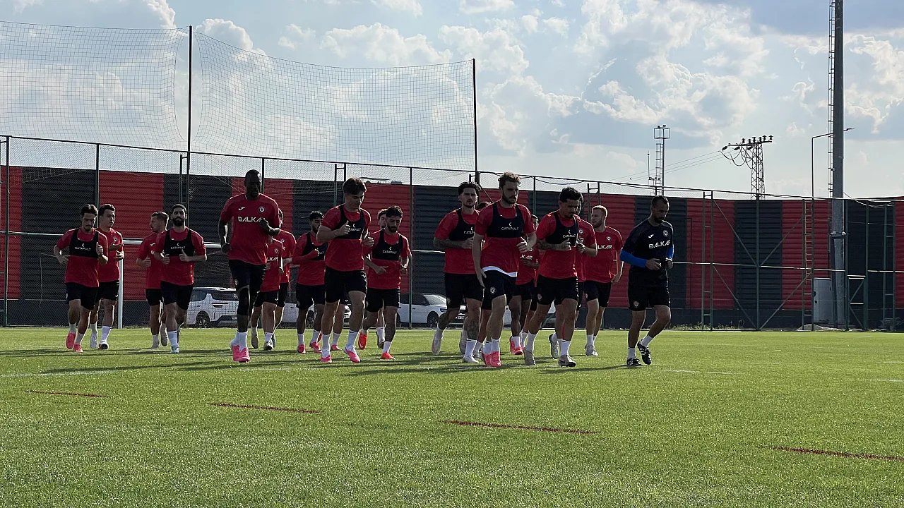 Galatasaray-Çorum FK maç kadrosu muhtemel 11ler! Karşılaşmayı Batuhan Kolak yönetecek