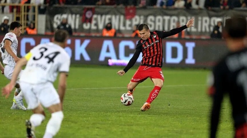 Galatasaray-Çorum FK maçı hangi kanalda, şifresiz canlı yayın nerede izlenir? Süper Lig açılış maçı bu akşam