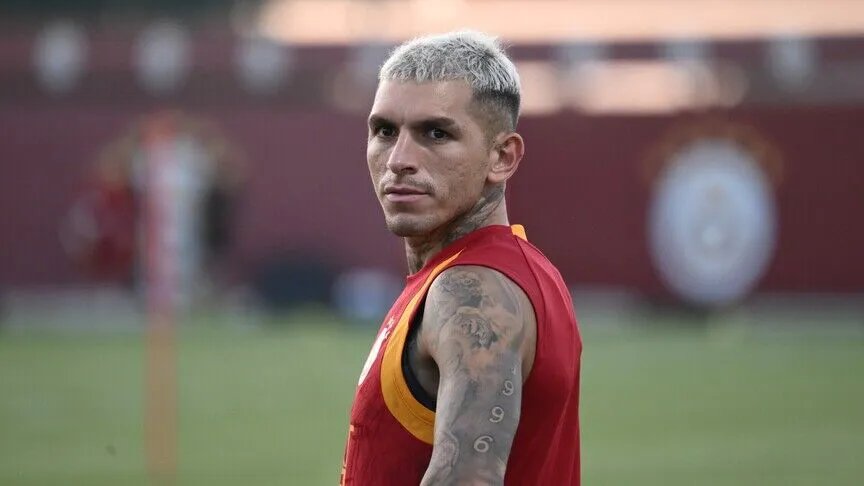 30 yaşındaki yıldız, Galatasaray'da 17 maçta 11 gol attı ve 16 asist yaptı.